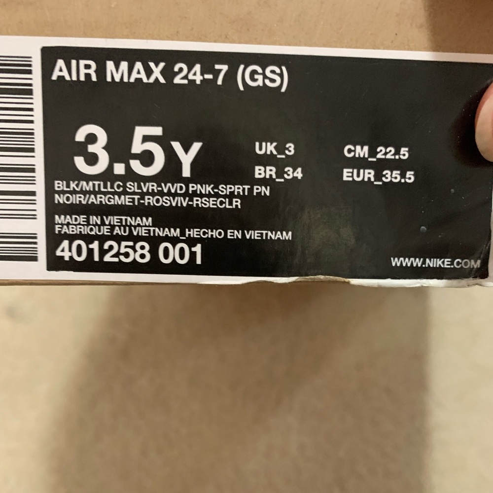 Nike Air Max - Picture 2 of 3